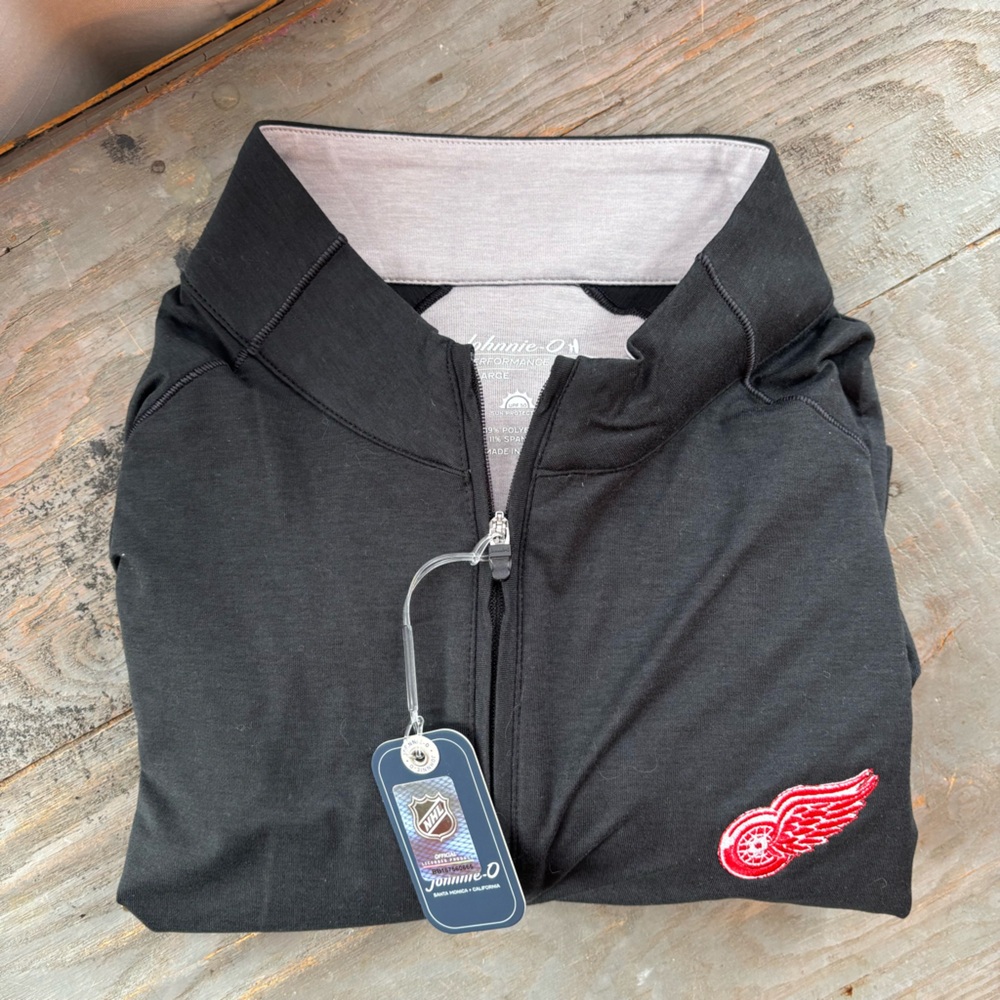 NWT Johnnie-O Freebourne Redwings 1/4 zip | size XL